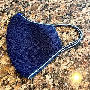 Rothy’s Navy Facemask- EUC